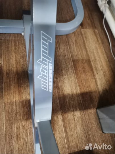 Тренажер для гиперэкстензии