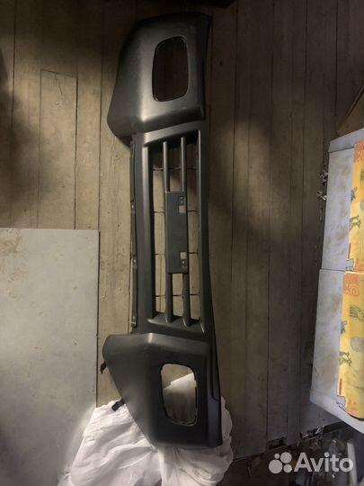 Бампер передний Mitsubishi Pajero 3