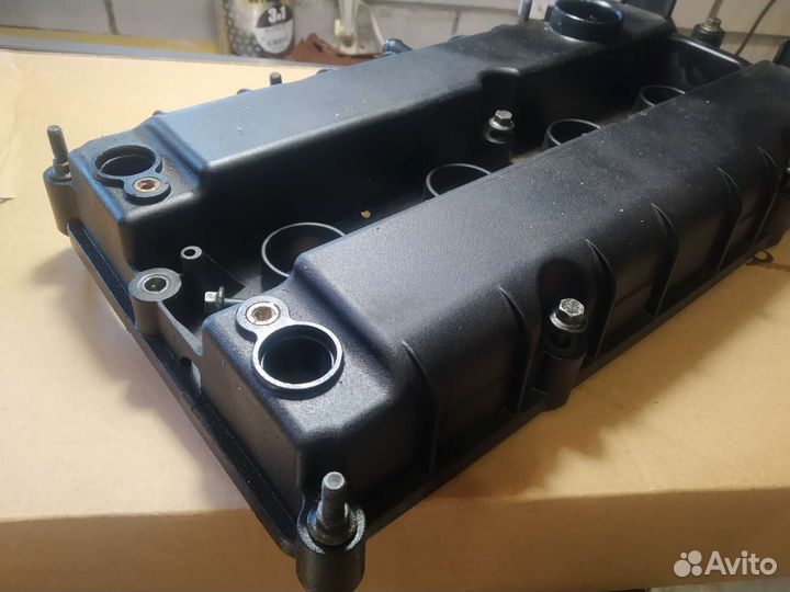 Клапанная крышка ford focus 3 2250083886