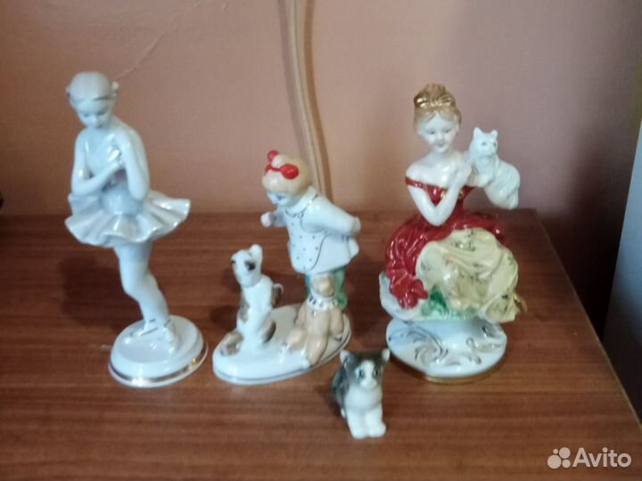 Фарфоровые статуэтки