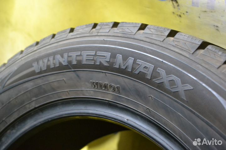 Dunlop Winter Maxx WM01 215/60 R16