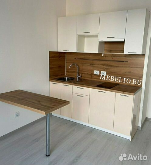 Кухня с барной стойкой в студию