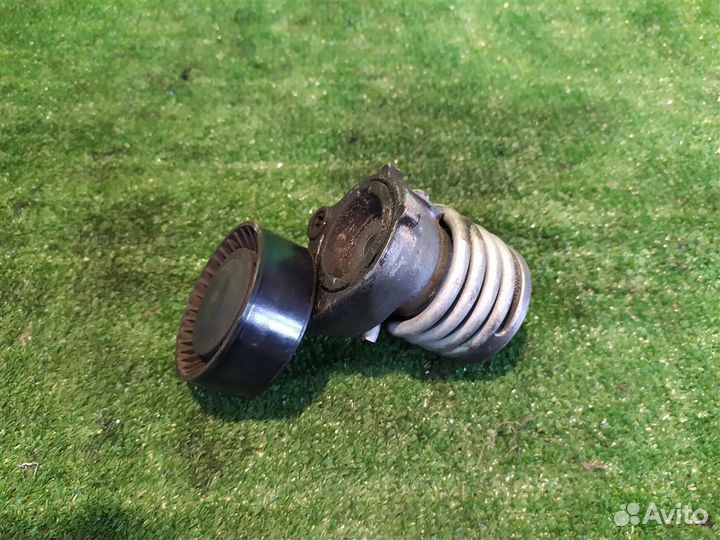 Натяжитель ремня Skoda Fabia 5J 2010