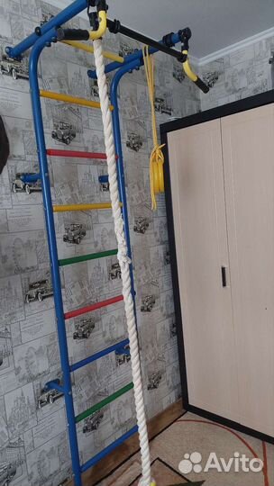 Шведская стенка с турником кольцами и канатом,б.у