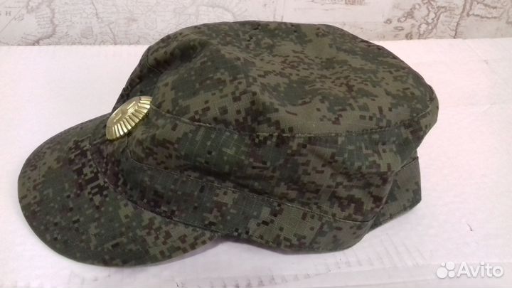 Новая военная летняя кепка (пиксель)