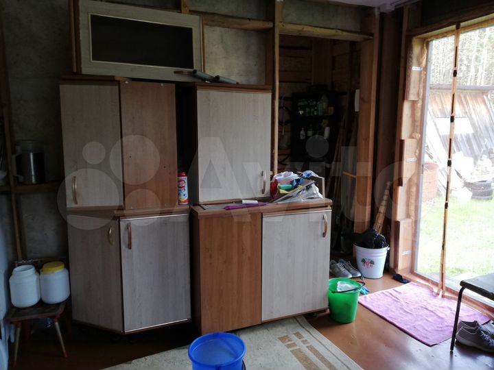 Дача 20 м² на участке 10 сот.