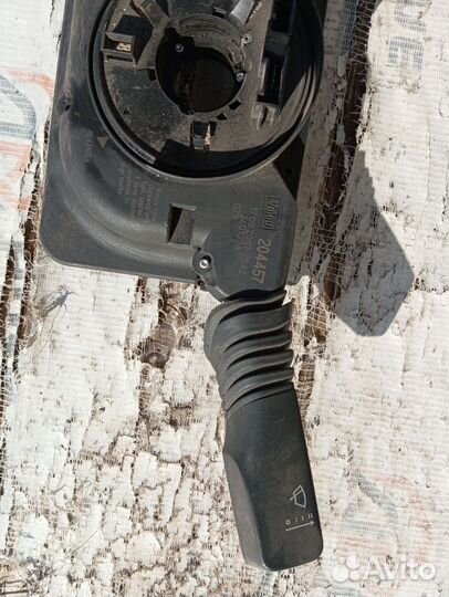 Opel Astra GTC подрулевой переключатель