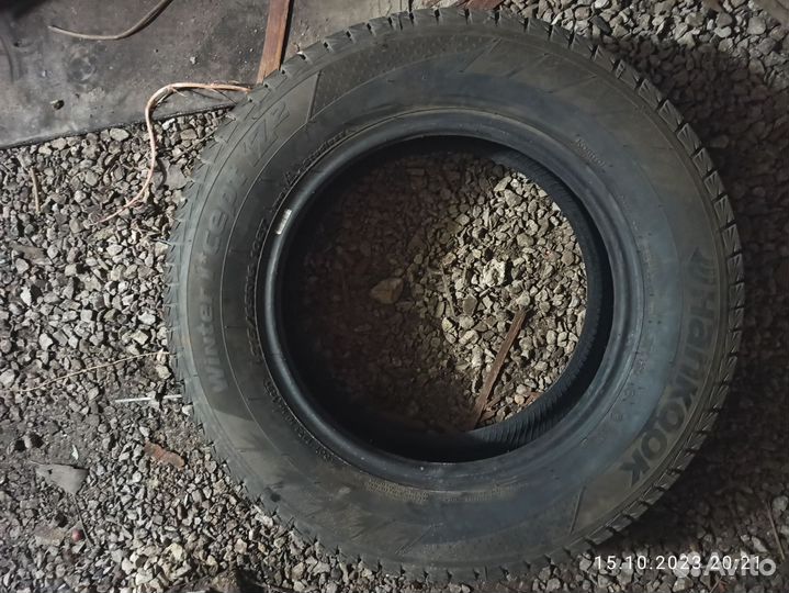 Hankook Winter I'Cept IZ2 215/65 R16