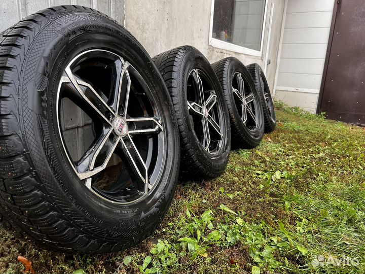 Колеса 235 65 r17 зимние 114.3