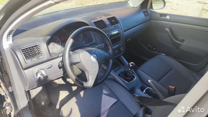 Volkswagen Golf 1.6 МТ, 2005, 225 000 км