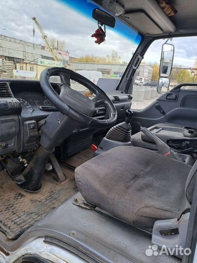 Isuzu NQR75 с КМУ, 2010