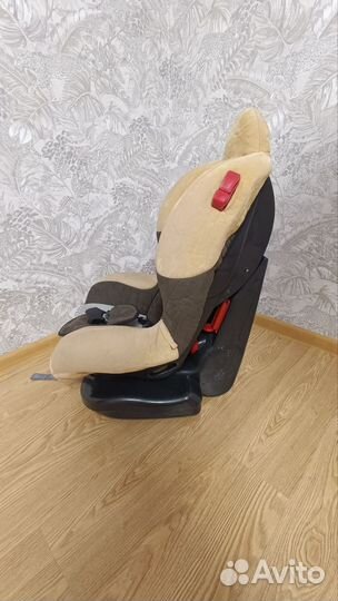 Детское автомобильное кресло