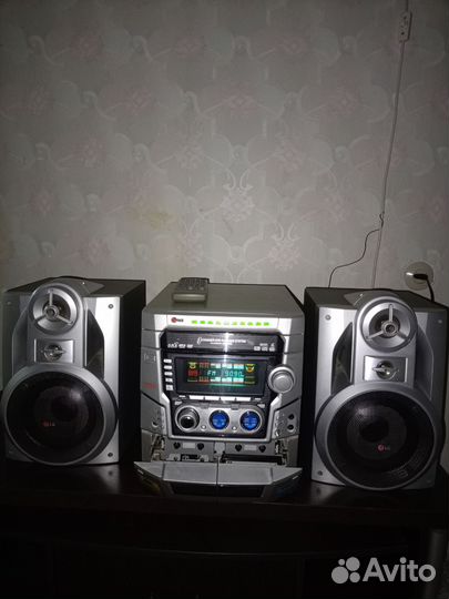 Музыкальный центр lg