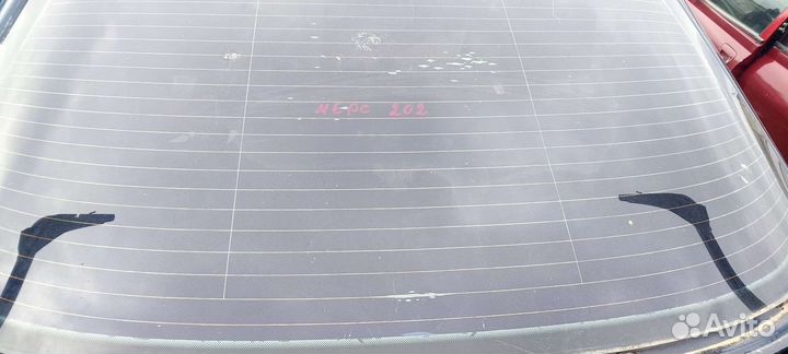 Стекло Mercedes 210