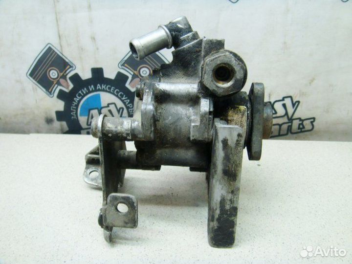 Насос гидроусилителя руля Bmw 5 E39 M54 2002