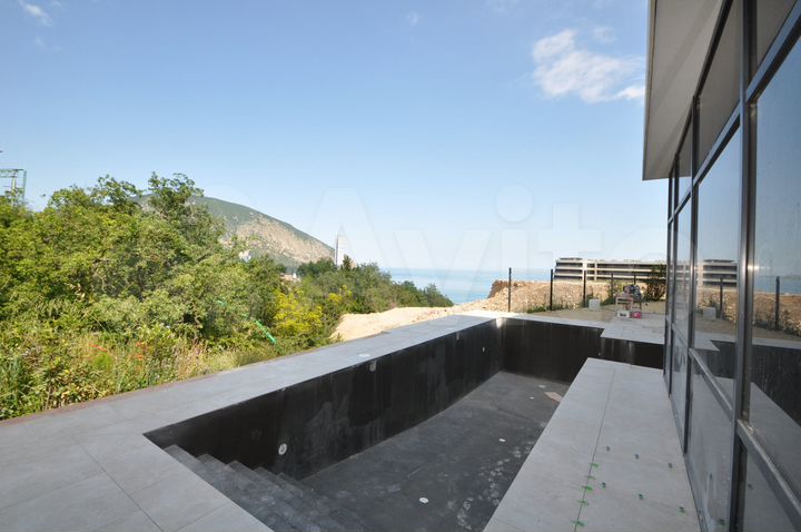 Дом 296,1 м² на участке 5,3 сот.