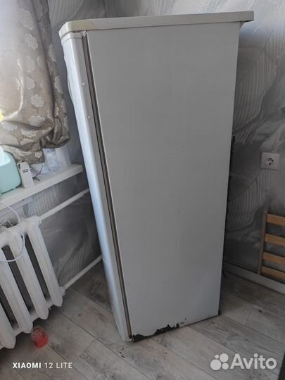 Продам холодильник рабочий Б/у