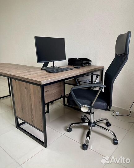 Мебель для офиса в стиле лофт