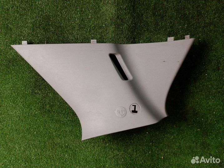 Обшивка стойки задняя правая Opel Corsa 1.4 2007