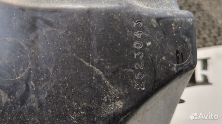 Корпус воздушного фильтра Volvo XC90, 2004