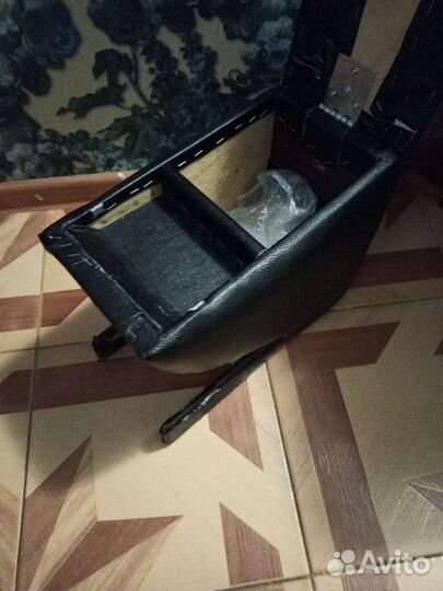 Подлокотник шкода фабия