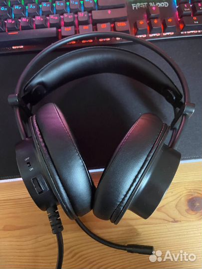 Игровые наушники с микрофоном Defender Limbo