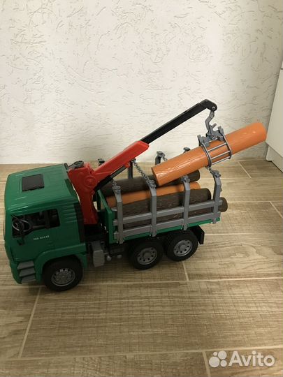 Лесовоз Bruder