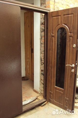 Двери входные в дом, квартиру 071