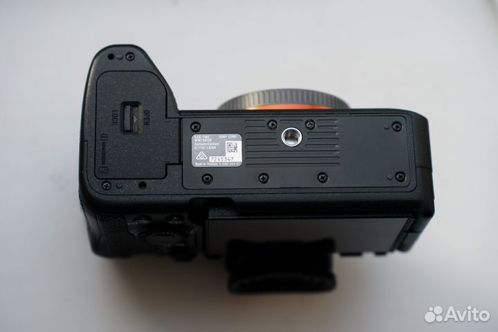 Sony Alpha 7 IV body