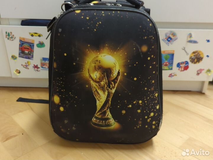 Портфель для будущих футболистов