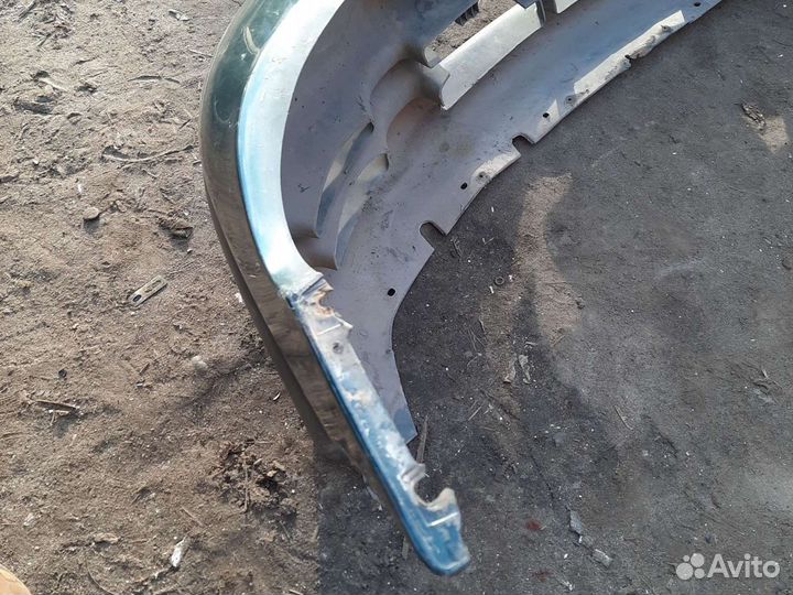 Передний бампер chrysler voyager 3