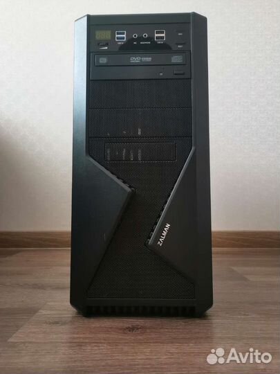 Компьютер с ништяками