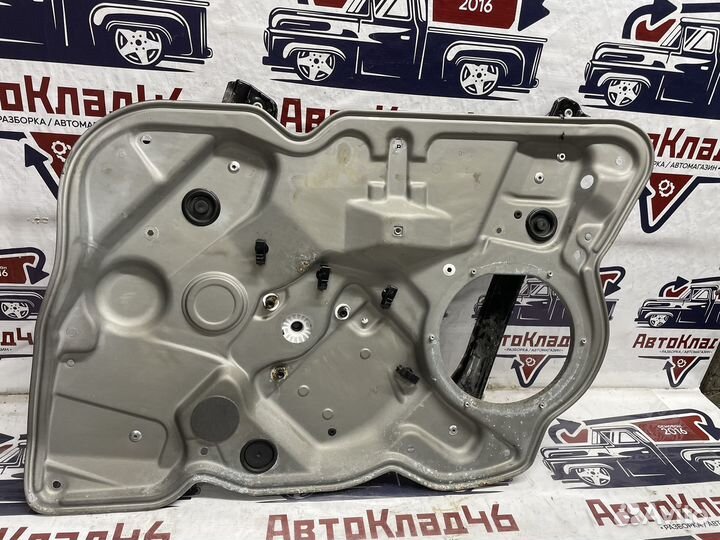 Стеклоподъёмник передний правый Шкода Октавия А5