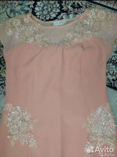 Платье вечернее