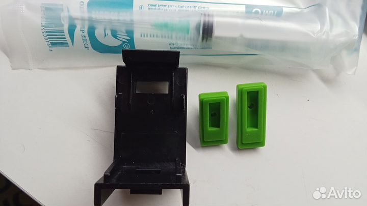 Установка для откачки воздуха из картриджа