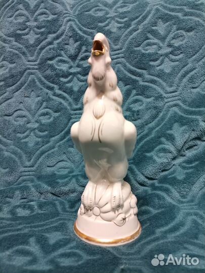 Кувшин фарфоровый 