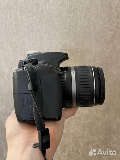 Зеркальный фотоаппарат Canon EOS 1000D