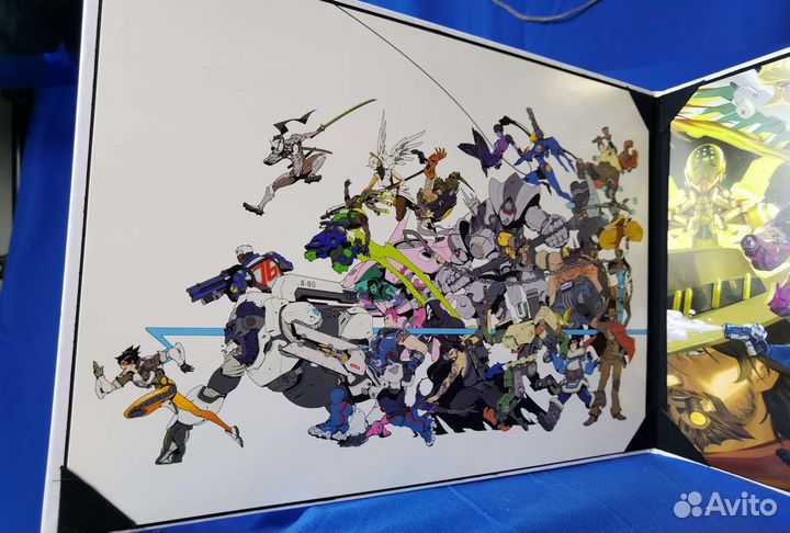 2 концепт арта по Overwatch в твёрдых обложках