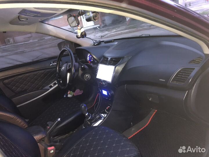 Hyundai Solaris 1.6 МТ, 2012, 179 999 км