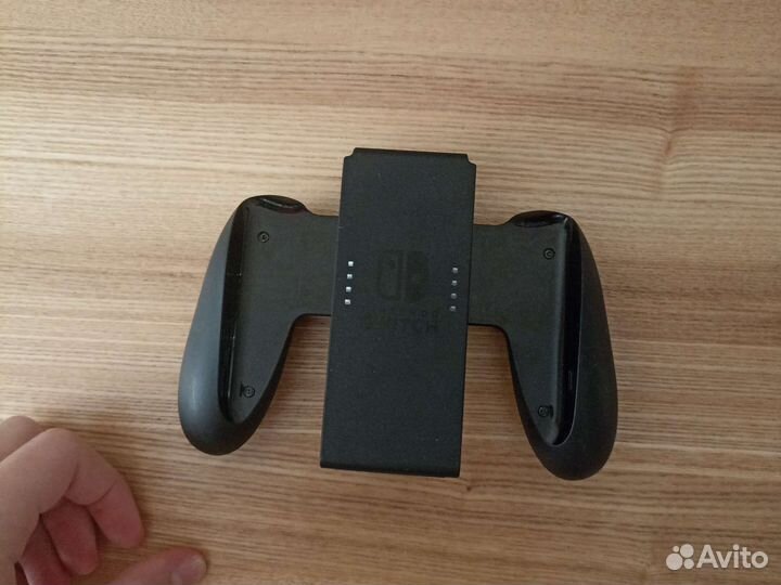 Игровая приставка nintendo switch Rev2 б/у