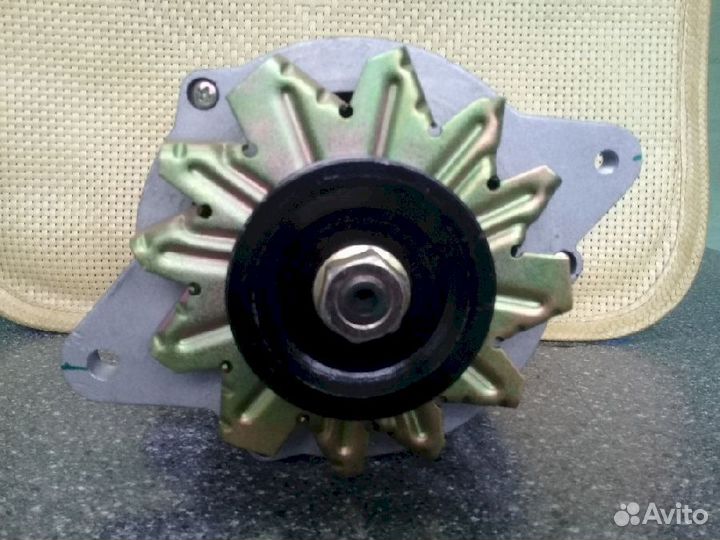 Генератор Новый не оригинал Toyota 2702015050