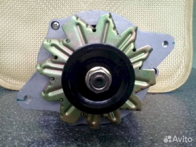 Генератор Новый не оригинал Toyota 2702015050