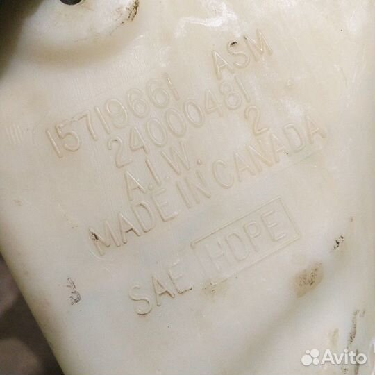 Бачок омывателя Chevrolet Blazer 1998г