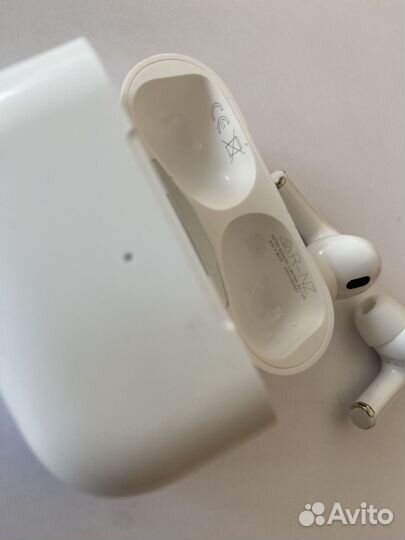 Apple airpods pro (2nd generation)