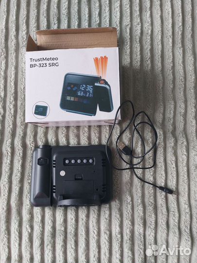 Проекционные часы будильник TrustMeteo BP-323 SRG