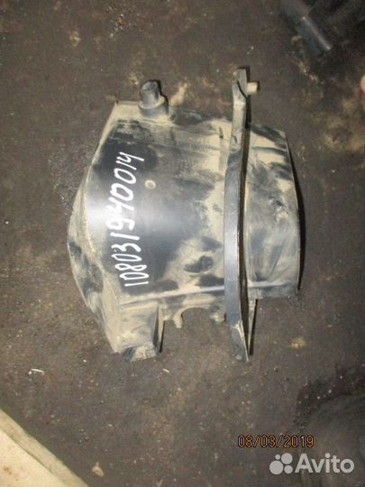 Накладка внутренняя правая (на обшивку потолка) MA