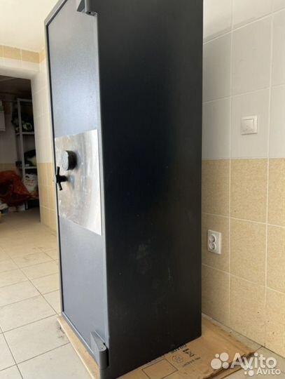 Оружейный сейф