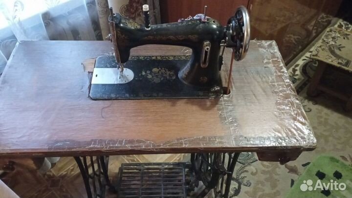 Швейная машинка Зингер ножная рабочая