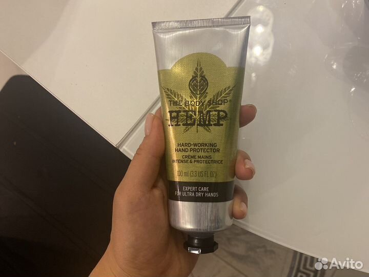 The Body Shop крем для рук “Конопляное масло»