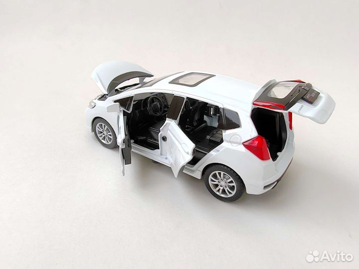 Машинки металлические модельки Honda Fit